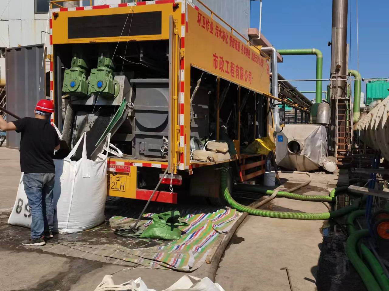 遂溪淤泥压干处理